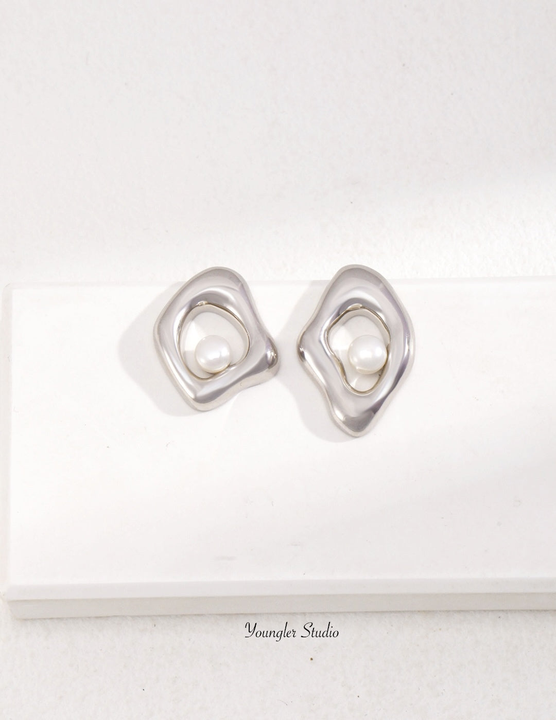 Fluid Harmony Baroque Earrings