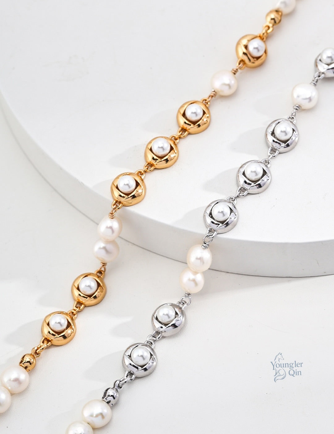 Pearl Retro Bracelet
