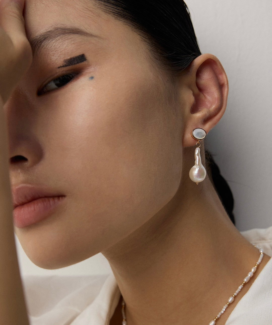 Moonlit Baroque Drop