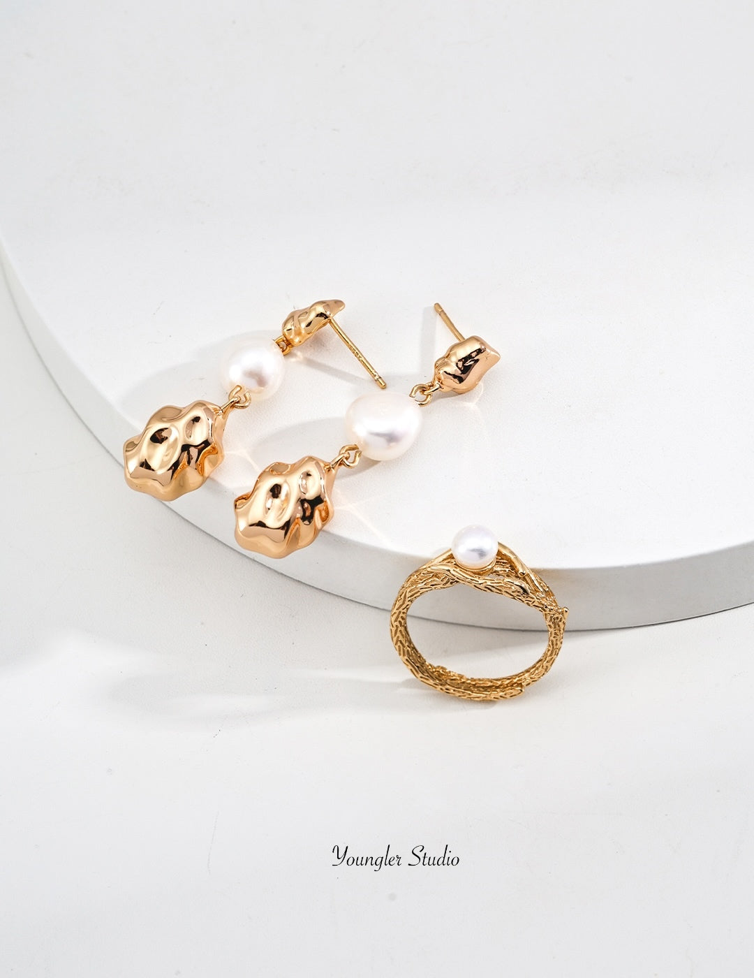 Branch Pearl Pendant