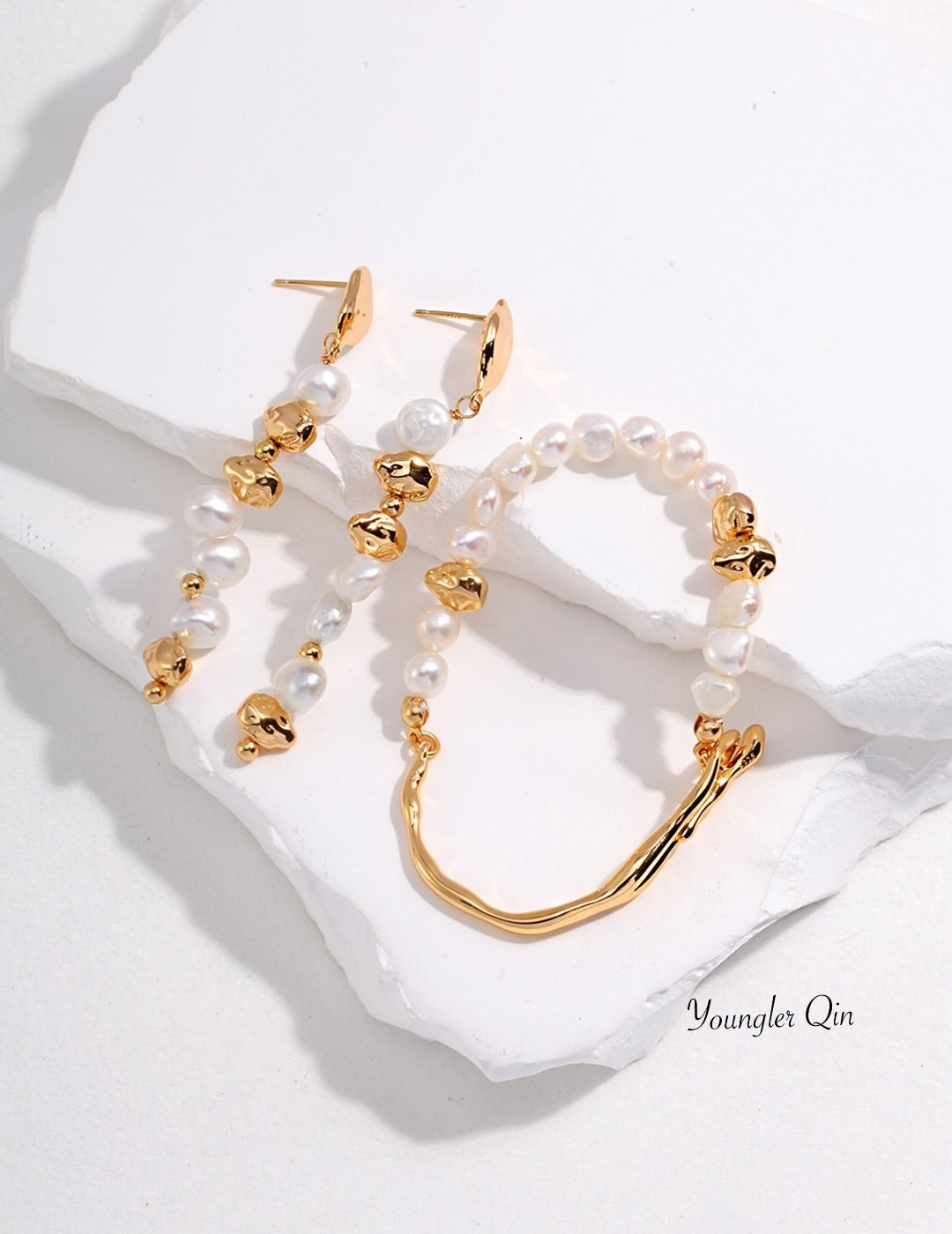 Baroque Pearl Dangle Earrings