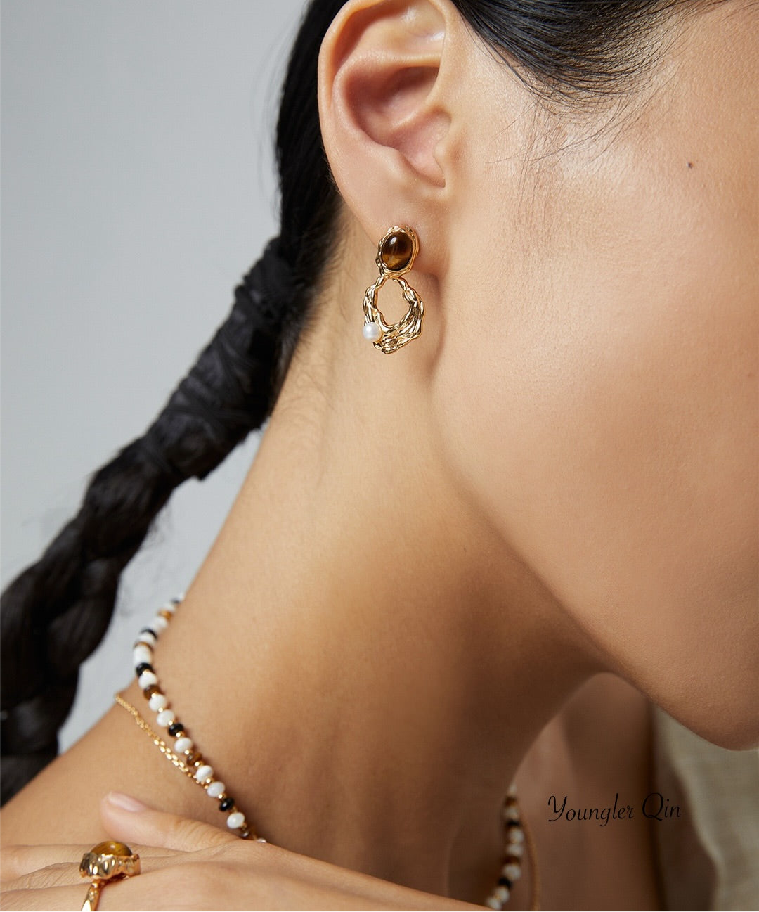 Sculpted Hoop Earrings