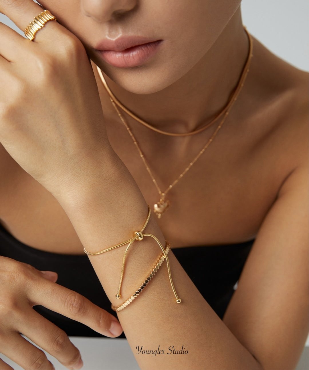 Sleek Thread – Minimalist Silver Bracelet