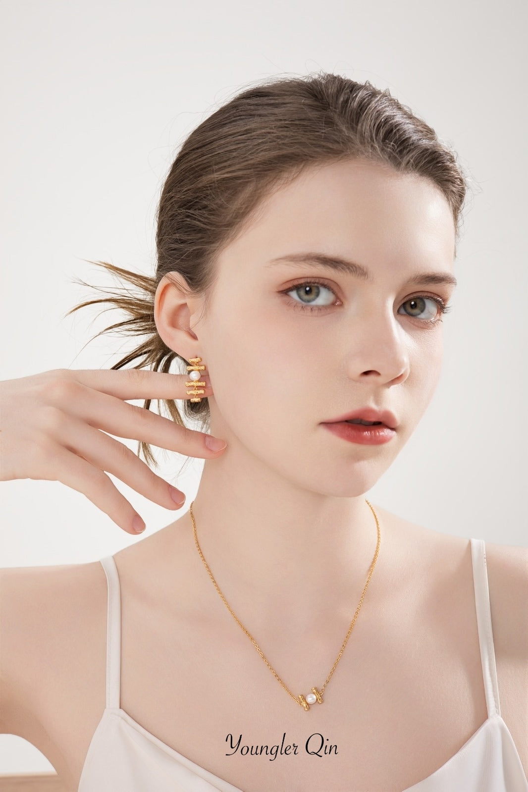 Petite Pearl Necklace