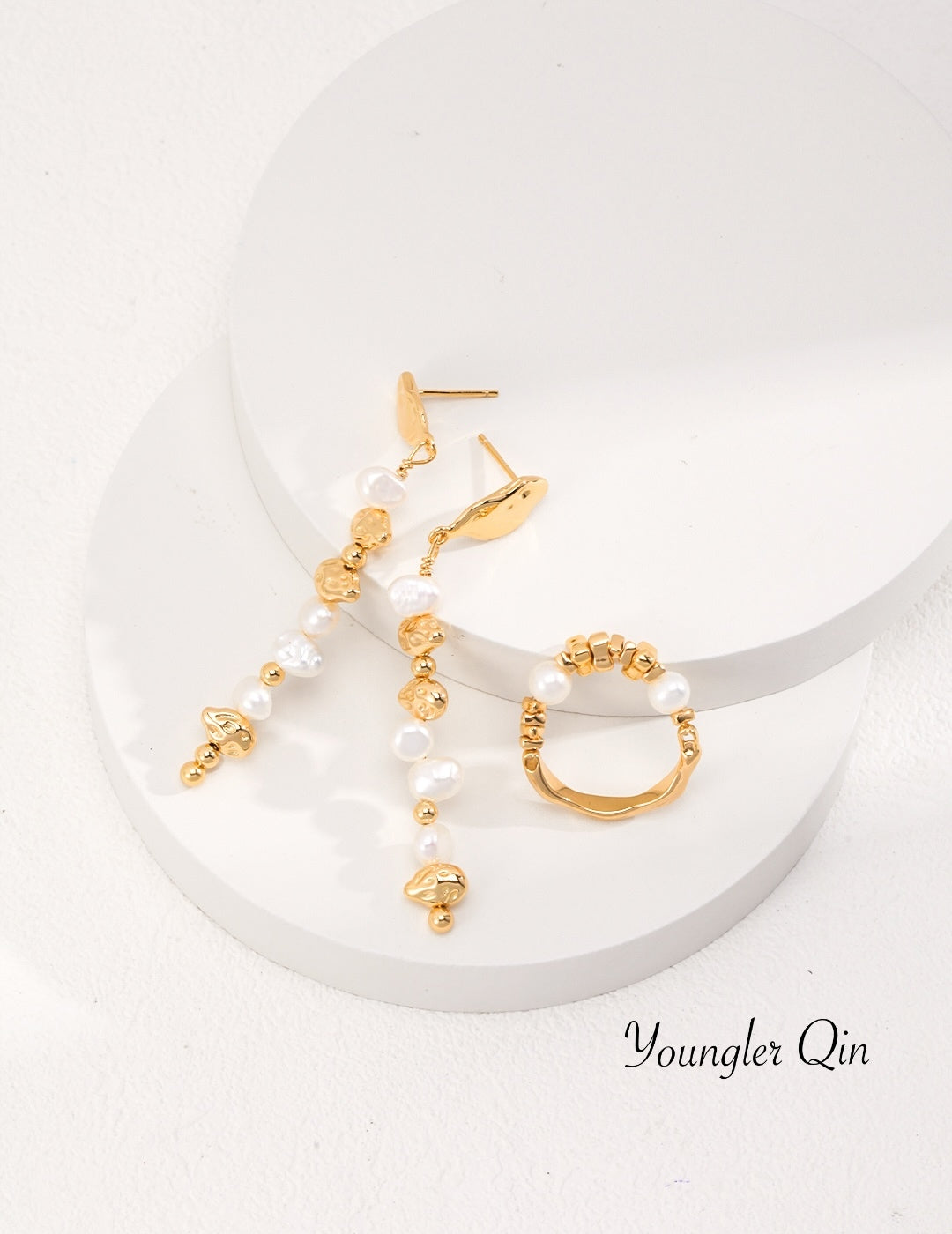 Sculptural Pearl Accent Ring