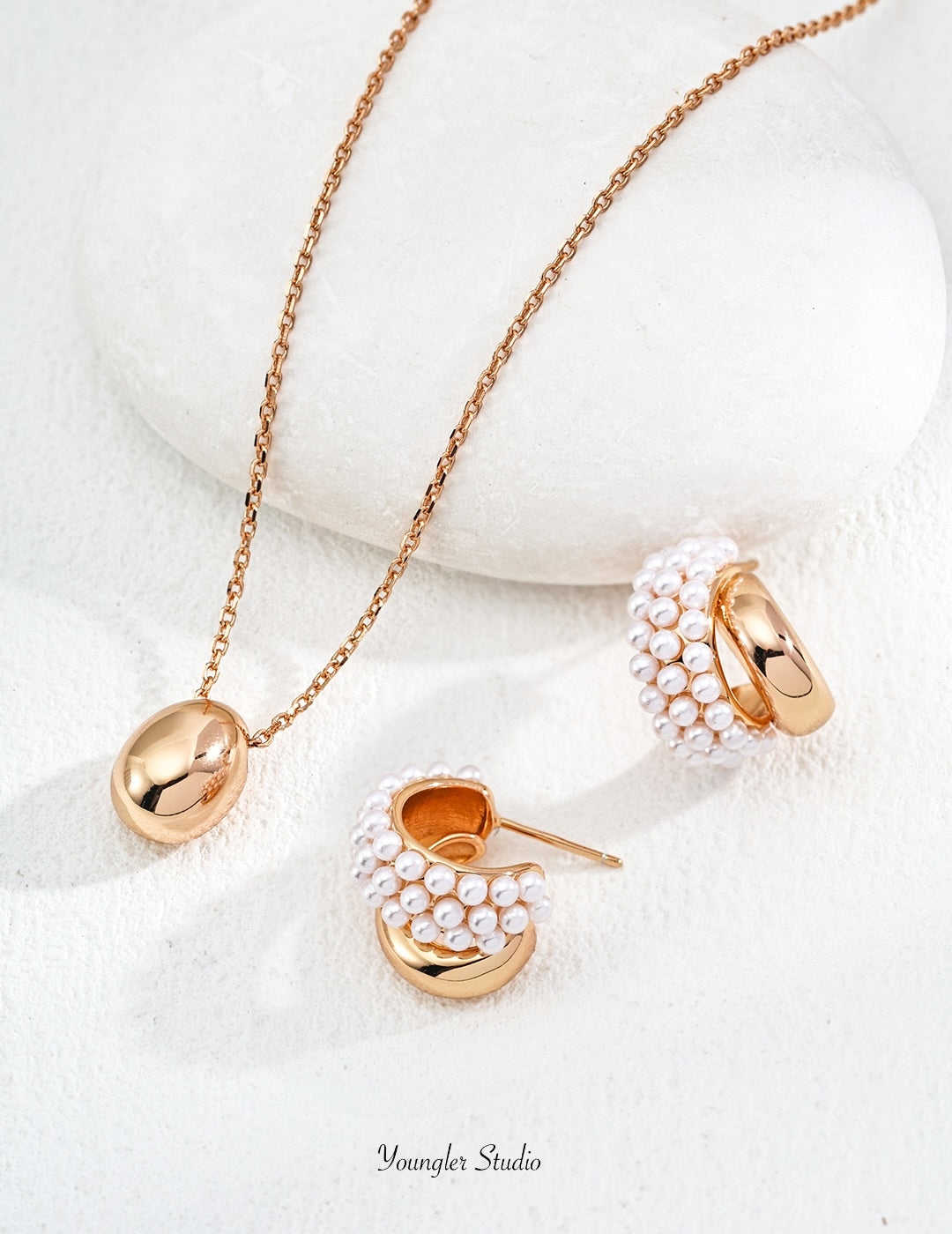 Timeless Orb Pendant