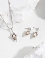 Shell Pearl Earrings