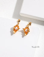 Shell Pearl Earrings