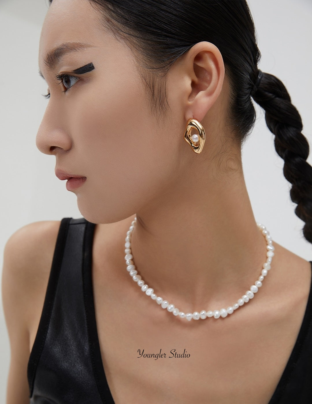 Fluid Harmony Baroque Earrings