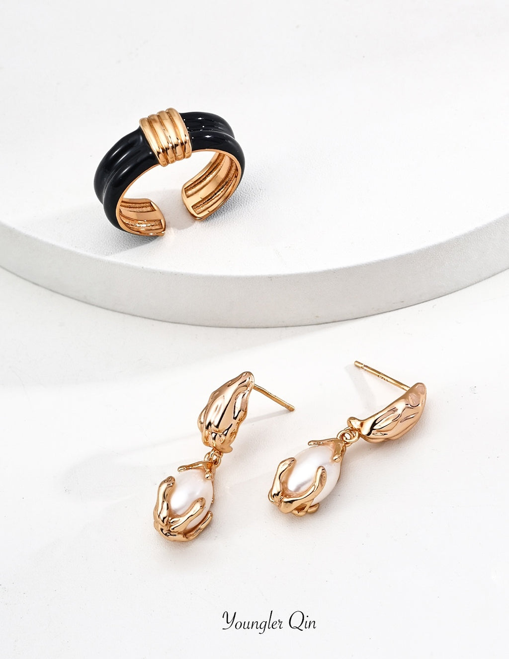 Baroque Pearl Earrings