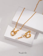 Interlocking Ripple Necklace