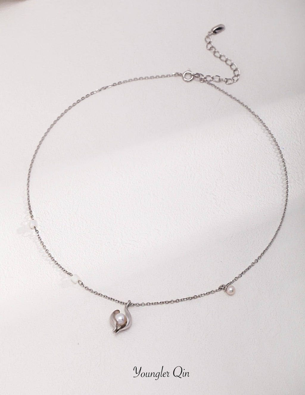 Lily Bloom Pearl Necklace