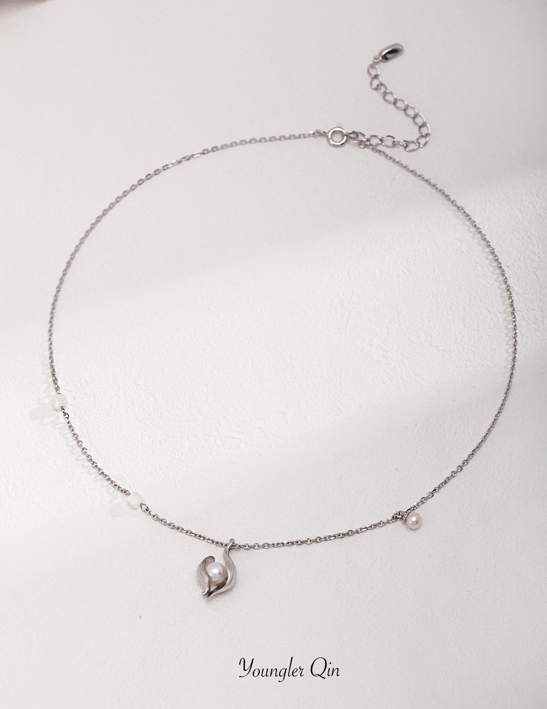 Lily Bloom Pearl Necklace