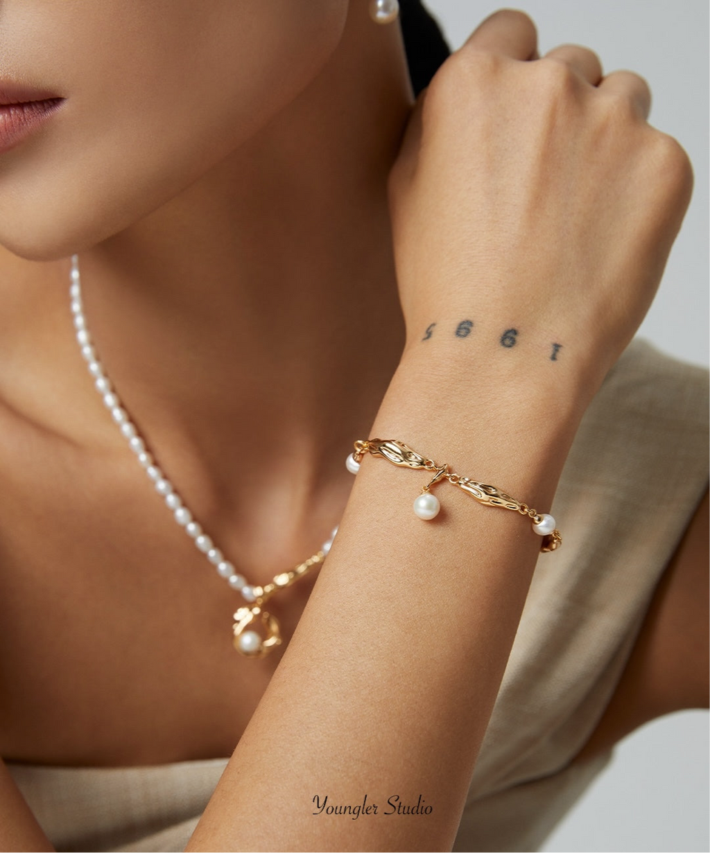 Silken Muse Gold Pearl Bracelet