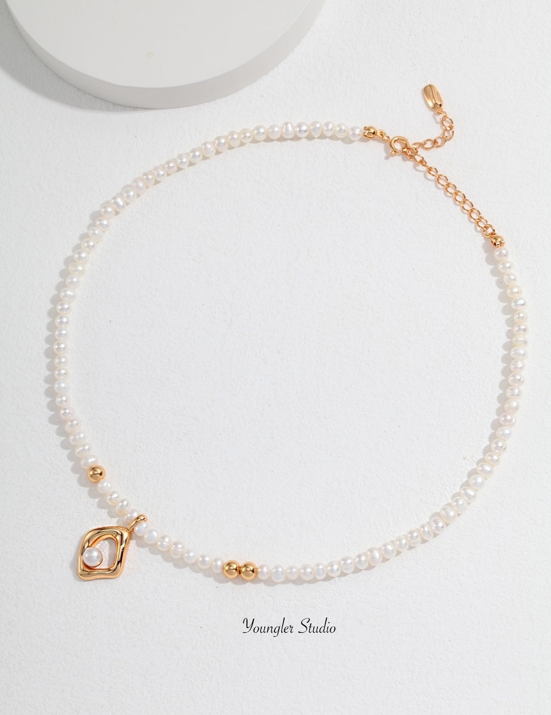 Irregular Pearl Necklace