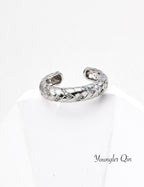 Retro Twist Ring