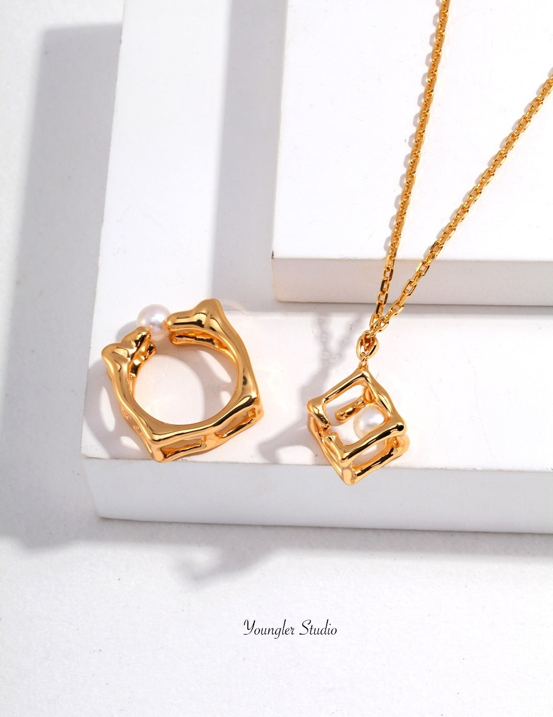 Geometric Pearl Cube Necklace