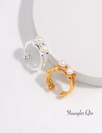 Minimalist Pearl Ring