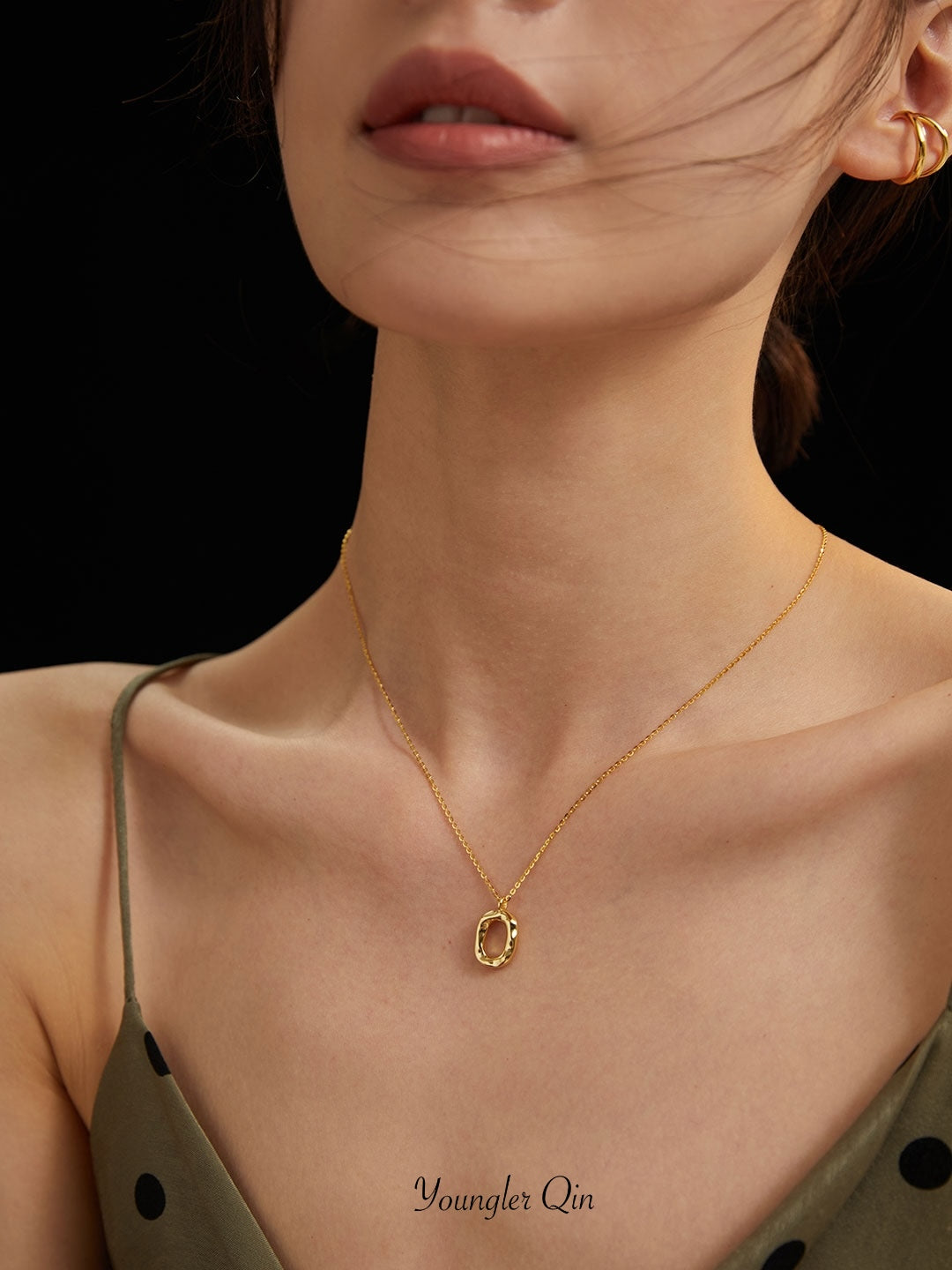 Minimalist Pendant Necklace