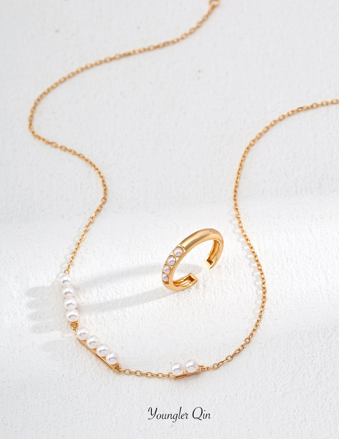 Minimalist Pearl Accent Necklace