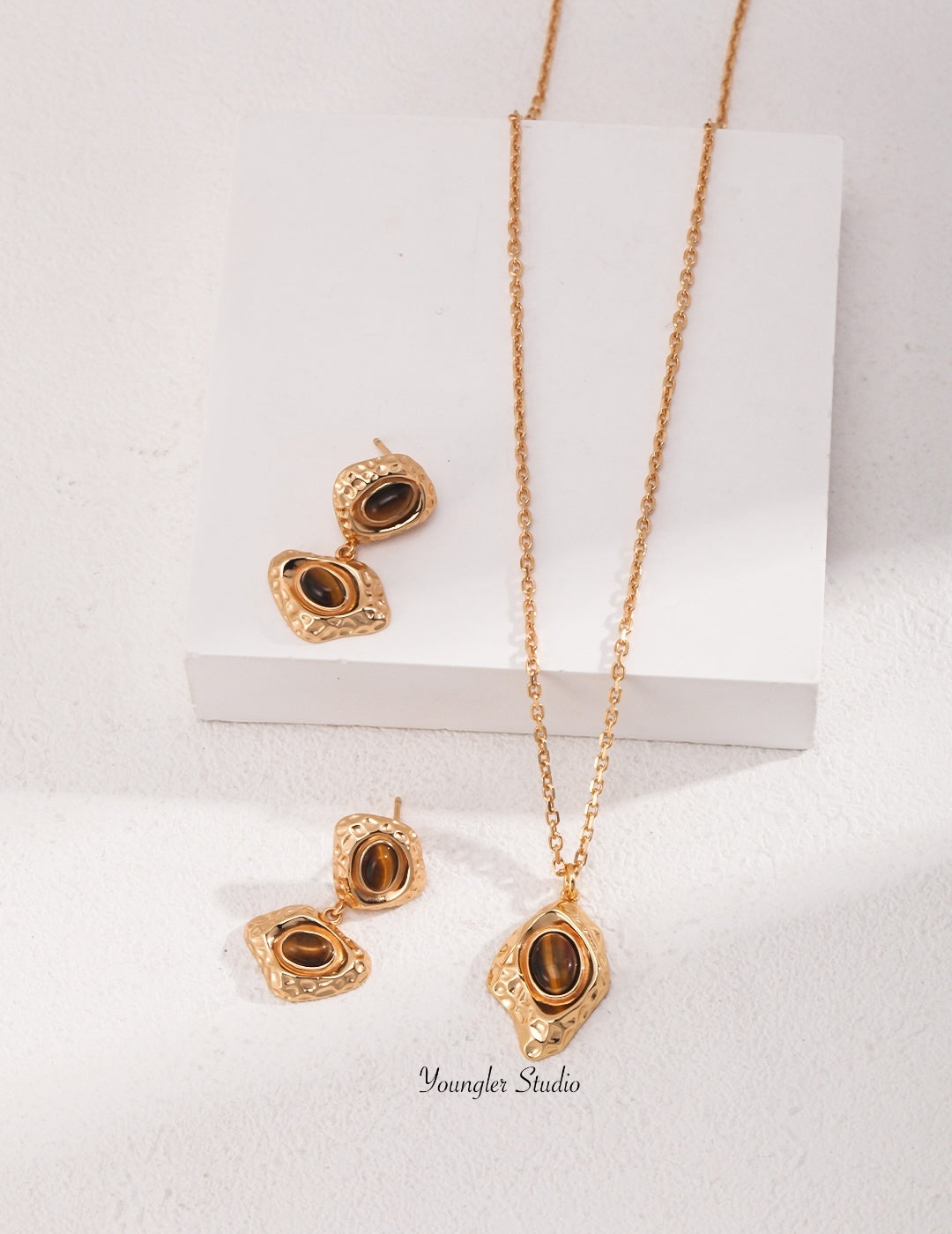 Tiger Eye Pendant