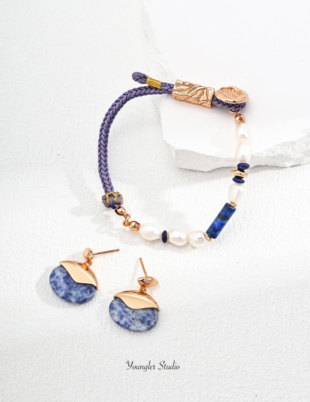 Azure Muse